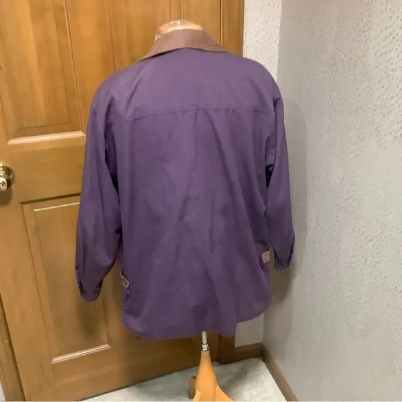 Talbots Classic Purple barn coat with brown leather collar and flannel lining - Picture 3 of 11